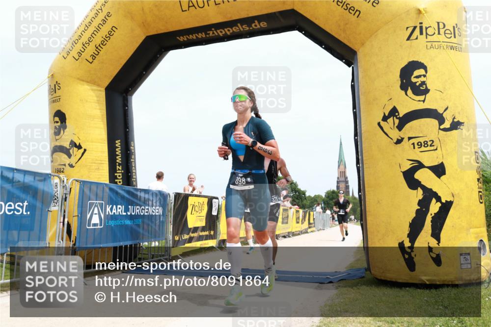 22.06.2025 - Viking Triathlon H.Heesch http://msf.ph/oto/8091864 22.06.2025 13:47:15 Laufen 88, 325, 378, 398, 412, 452, 455 meine-sportfotos.de