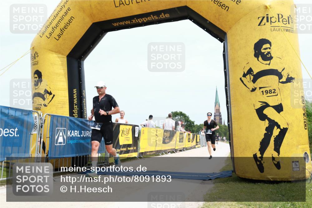 22.06.2025 - Viking Triathlon H.Heesch http://msf.ph/oto/8091893 22.06.2025 13:47:16 Laufen 127, 325, 378, 398, 452, 455 meine-sportfotos.de