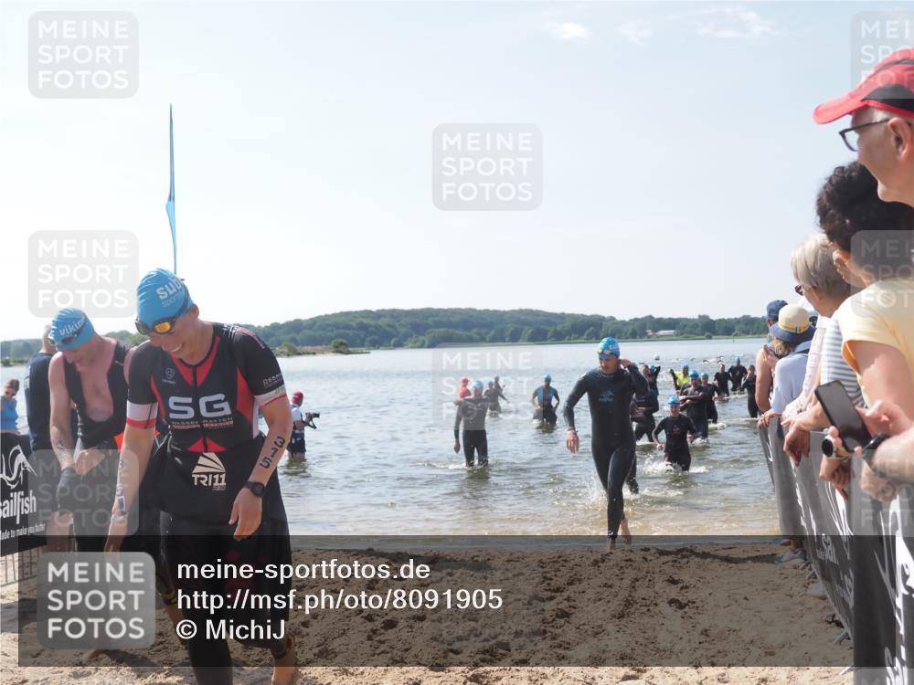 22.06.2025 - Viking Triathlon MichiJ http://msf.ph/oto/8091905 22.06.2025 10:38:57 Schwimmen 26, 40, 57, 79, 135, 148, 181, 185, 210, 211, 336, 408, 416, 451, 654 meine-sportfotos.de