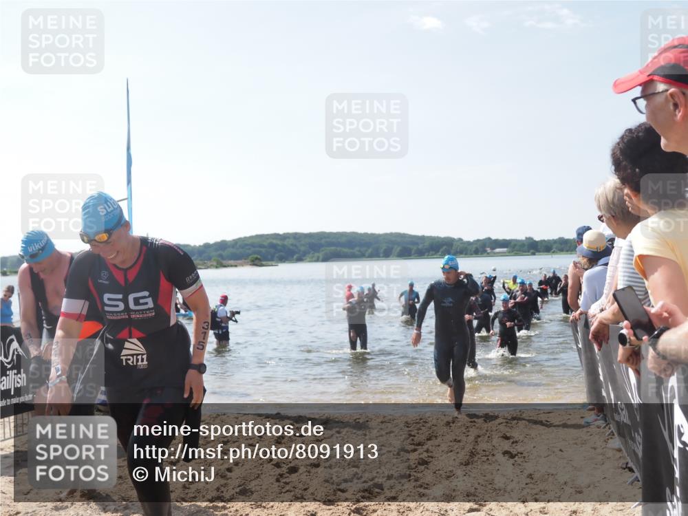 22.06.2025 - Viking Triathlon MichiJ http://msf.ph/oto/8091913 22.06.2025 10:38:57 Schwimmen 26, 40, 57, 79, 135, 148, 181, 185, 210, 211, 336, 408, 416, 451, 654 meine-sportfotos.de