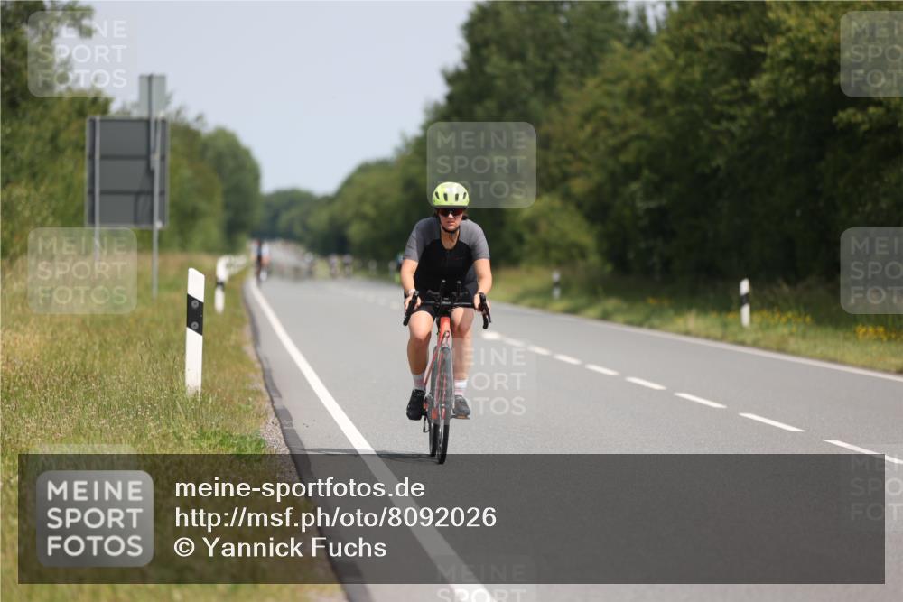 22.06.2025 - Viking Triathlon Yannick Fuchs http://msf.ph/oto/8092026 22.06.2025 11:54:19 Radfahren 128, 283, 290, 291, 319, 628 meine-sportfotos.de