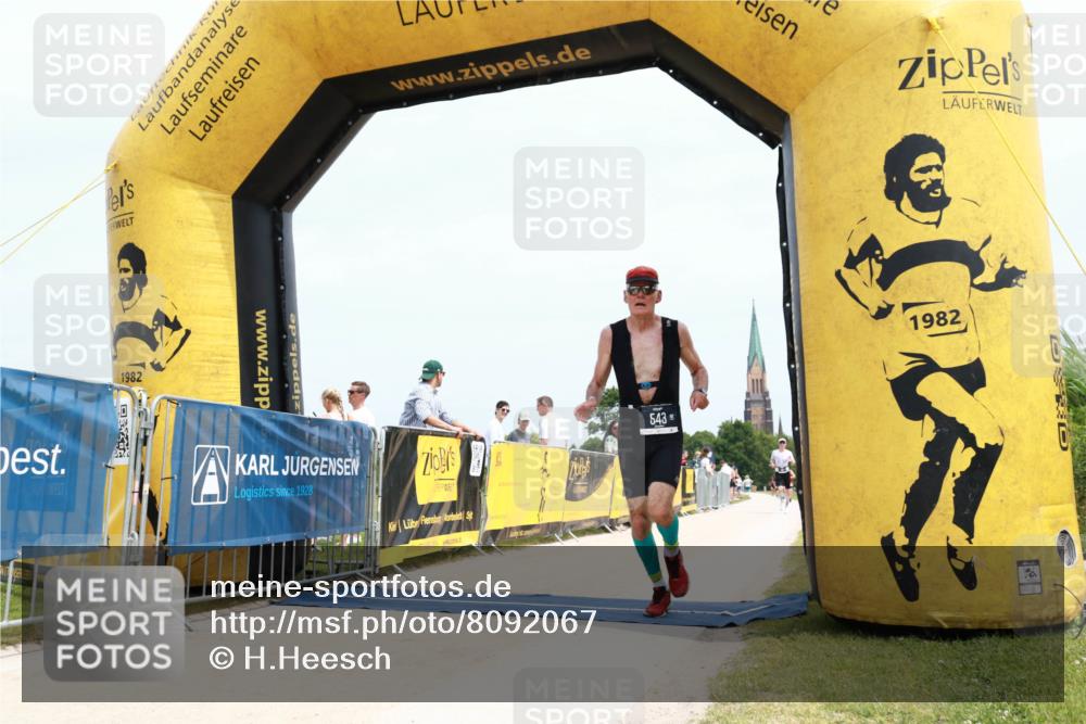 22.06.2025 - Viking Triathlon H.Heesch http://msf.ph/oto/8092067 22.06.2025 13:47:50 Laufen 543 meine-sportfotos.de