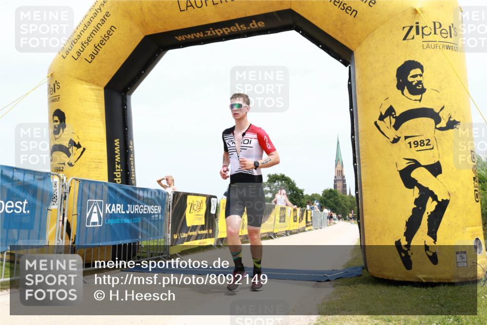 22.06.2025 - Viking Triathlon H.Heesch http://msf.ph/oto/8092149 22.06.2025 13:48:16 Laufen 55, 98, 387, 615 meine-sportfotos.de