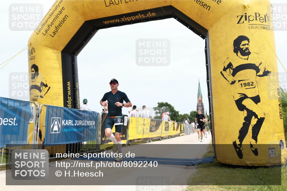 22.06.2025 - Viking Triathlon H.Heesch http://msf.ph/oto/8092240 22.06.2025 13:49:13 Laufen 10, 167 meine-sportfotos.de