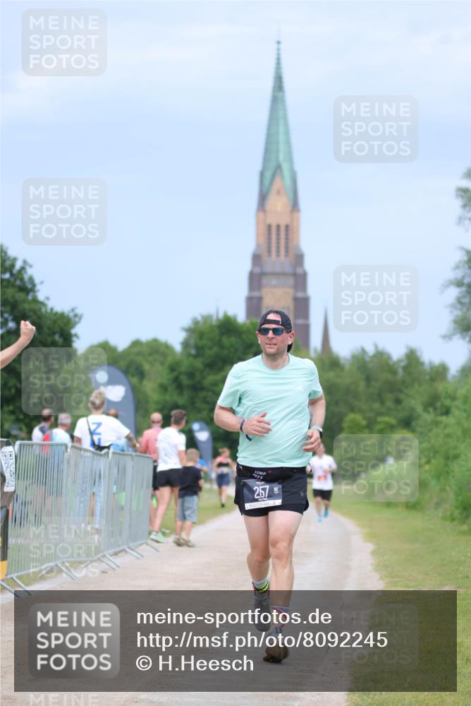 22.06.2025 - Viking Triathlon H.Heesch http://msf.ph/oto/8092245 22.06.2025 17:04:13 Laufen 257 meine-sportfotos.de