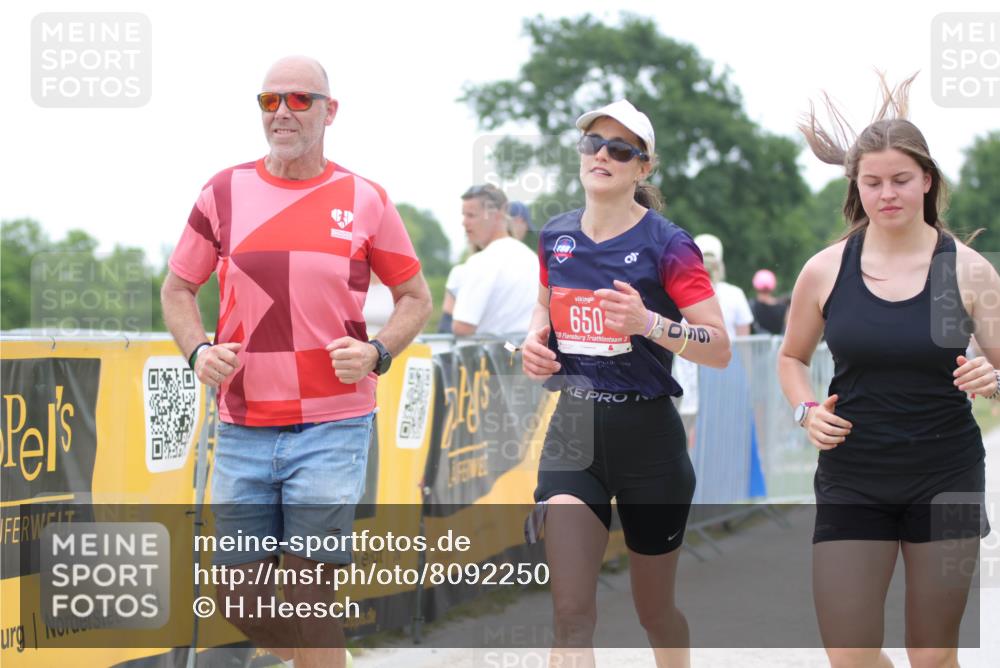 22.06.2025 - Viking Triathlon H.Heesch http://msf.ph/oto/8092250 22.06.2025 16:02:51 Laufen 650 meine-sportfotos.de