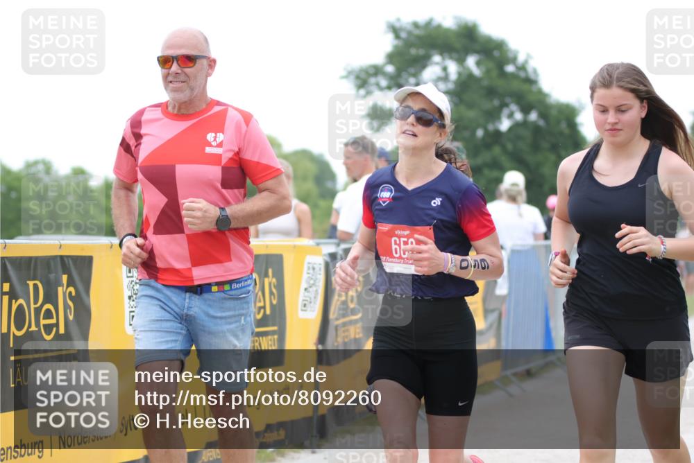 22.06.2025 - Viking Triathlon H.Heesch http://msf.ph/oto/8092260 22.06.2025 16:02:51 Laufen 650 meine-sportfotos.de