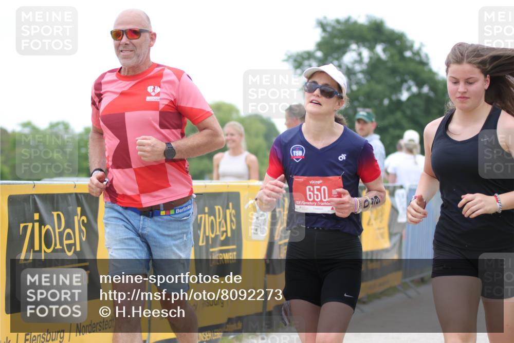 22.06.2025 - Viking Triathlon H.Heesch http://msf.ph/oto/8092273 22.06.2025 16:02:51 Laufen 650 meine-sportfotos.de