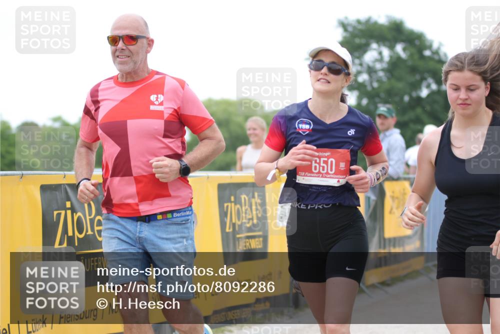 22.06.2025 - Viking Triathlon H.Heesch http://msf.ph/oto/8092286 22.06.2025 16:02:51 Laufen 650 meine-sportfotos.de