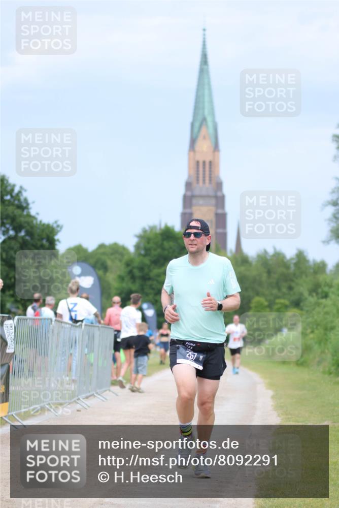22.06.2025 - Viking Triathlon H.Heesch http://msf.ph/oto/8092291 22.06.2025 17:04:13 Laufen 257 meine-sportfotos.de