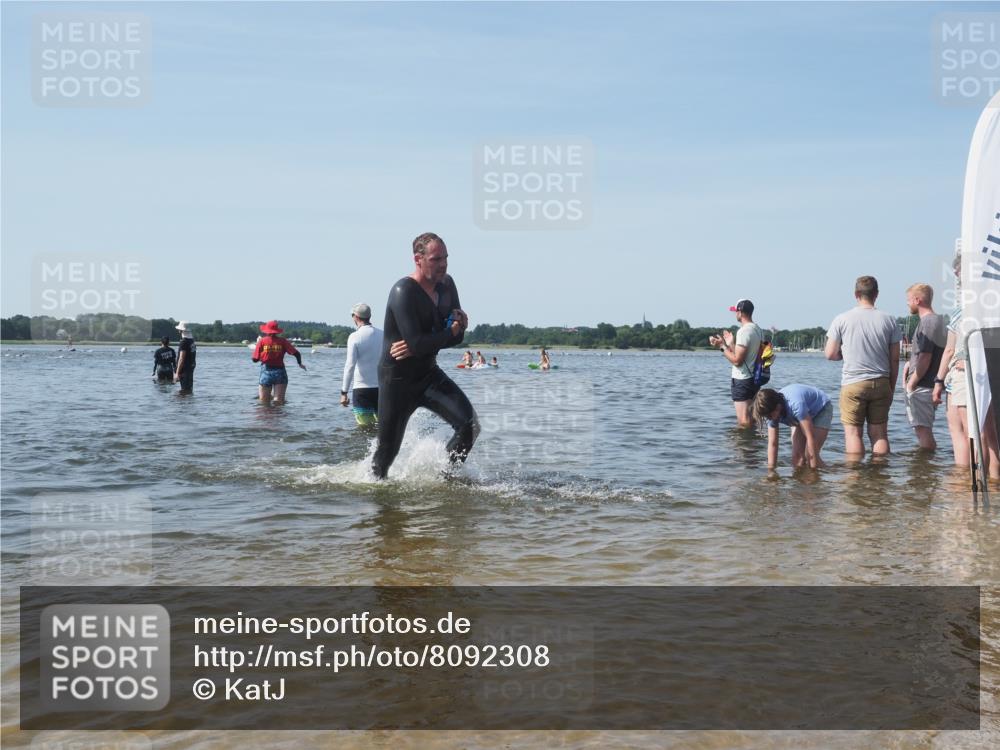 22.06.2025 - Viking Triathlon KatJ http://msf.ph/oto/8092308 22.06.2025 10:28:15 Schwimmen 367 meine-sportfotos.de