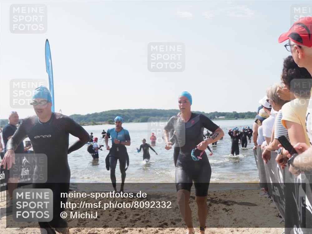 22.06.2025 - Viking Triathlon MichiJ http://msf.ph/oto/8092332 22.06.2025 10:39:11 Schwimmen 79, 148, 181, 182, 185, 238, 276, 295, 351, 386, 408, 451, 536, 654 meine-sportfotos.de