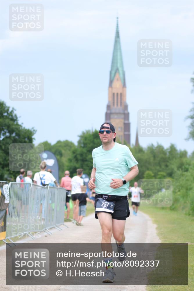 22.06.2025 - Viking Triathlon H.Heesch http://msf.ph/oto/8092337 22.06.2025 17:04:14 Laufen 257 meine-sportfotos.de