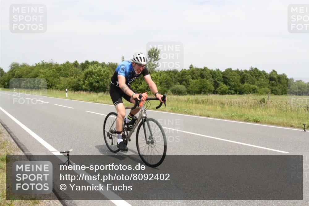 22.06.2025 - Viking Triathlon Yannick Fuchs http://msf.ph/oto/8092402 22.06.2025 13:44:24 Radfahren 165, 634 meine-sportfotos.de