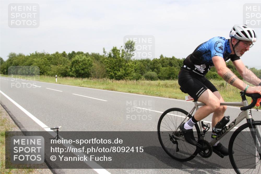 22.06.2025 - Viking Triathlon Yannick Fuchs http://msf.ph/oto/8092415 22.06.2025 13:44:24 Radfahren 165, 634 meine-sportfotos.de