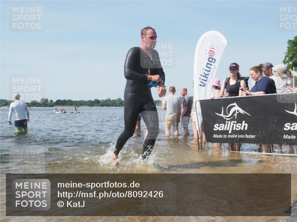 22.06.2025 - Viking Triathlon KatJ http://msf.ph/oto/8092426 22.06.2025 10:28:17 Schwimmen 367 meine-sportfotos.de