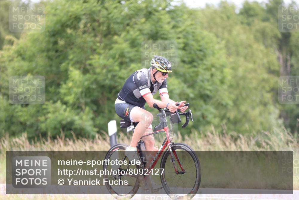 22.06.2025 - Viking Triathlon Yannick Fuchs http://msf.ph/oto/8092427 22.06.2025 13:34:53 Radfahren 292 meine-sportfotos.de