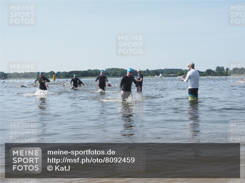 22.06.2025 - Viking Triathlon KatJ http://msf.ph/oto/8092459 22.06.2025 10:28:45 Schwimmen 15, 258, 301, 368, 414 meine-sportfotos.de