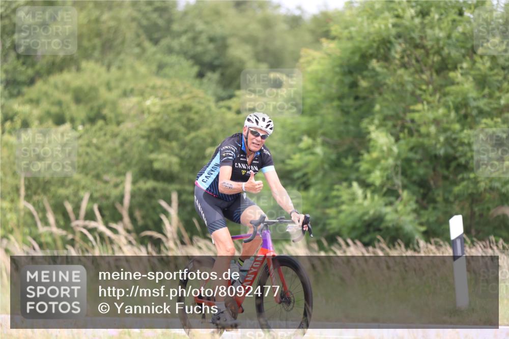 22.06.2025 - Viking Triathlon Yannick Fuchs http://msf.ph/oto/8092477 22.06.2025 13:35:05 Radfahren 201, 359 meine-sportfotos.de