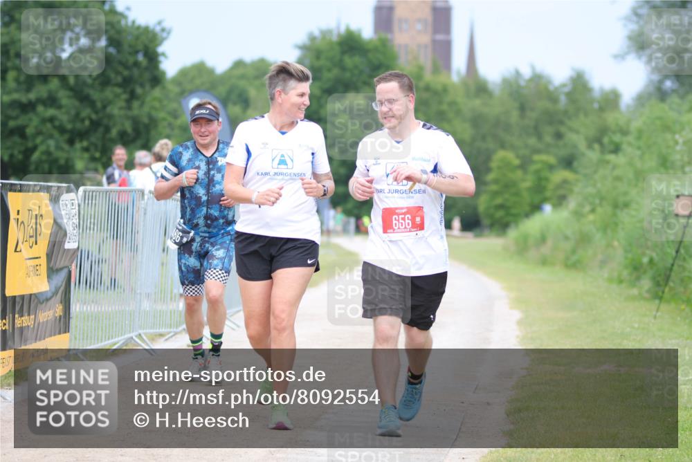 22.06.2025 - Viking Triathlon H.Heesch http://msf.ph/oto/8092554 22.06.2025 17:04:28 Laufen 466, 656 meine-sportfotos.de