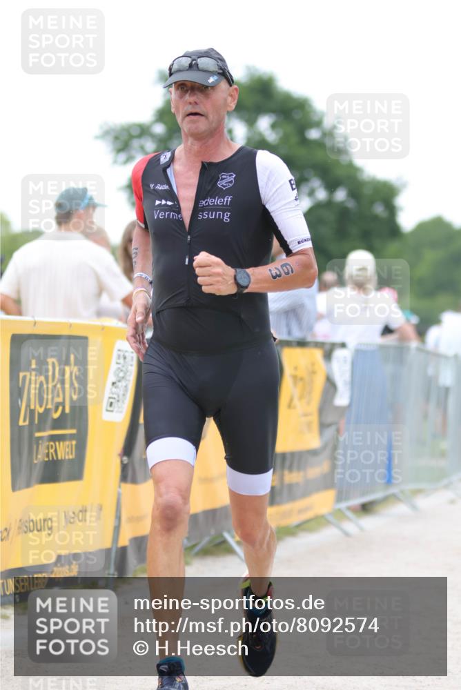 22.06.2025 - Viking Triathlon H.Heesch http://msf.ph/oto/8092574 22.06.2025 16:03:26 Laufen 63 meine-sportfotos.de