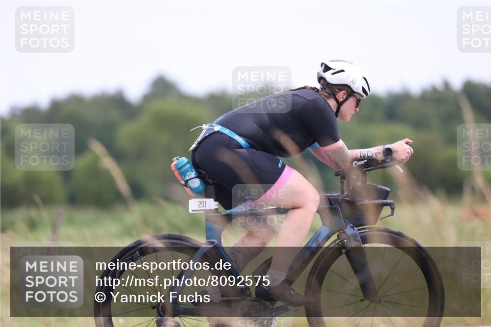 22.06.2025 - Viking Triathlon Yannick Fuchs http://msf.ph/oto/8092575 22.06.2025 13:35:12 Radfahren 201, 359 meine-sportfotos.de