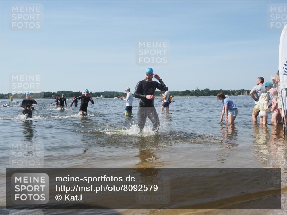 22.06.2025 - Viking Triathlon KatJ http://msf.ph/oto/8092579 22.06.2025 10:28:49 Schwimmen 15, 258, 301, 368, 414, 443, 628 meine-sportfotos.de