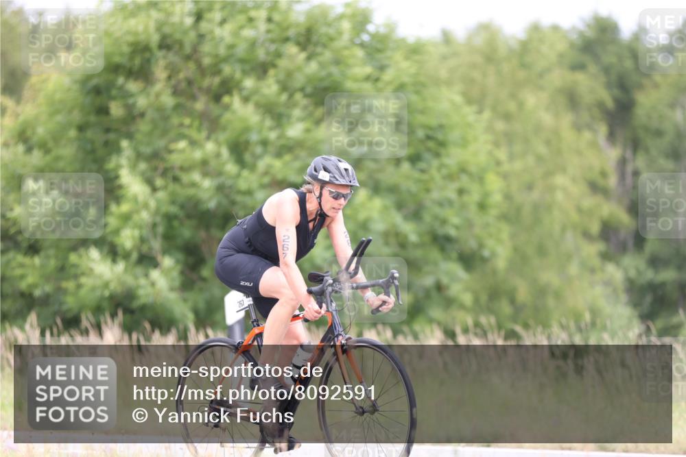 22.06.2025 - Viking Triathlon Yannick Fuchs http://msf.ph/oto/8092591 22.06.2025 13:35:33 Radfahren 257, 267 meine-sportfotos.de