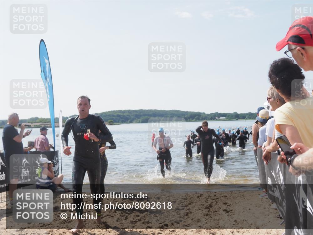 22.06.2025 - Viking Triathlon MichiJ http://msf.ph/oto/8092618 22.06.2025 10:39:16 Schwimmen 79, 83, 182, 195, 238, 276, 295, 324, 351, 386, 474, 536, 654 meine-sportfotos.de