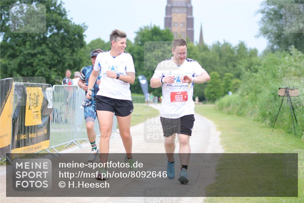 22.06.2025 - Viking Triathlon H.Heesch http://msf.ph/oto/8092646 22.06.2025 17:04:28 Laufen 466, 656 meine-sportfotos.de
