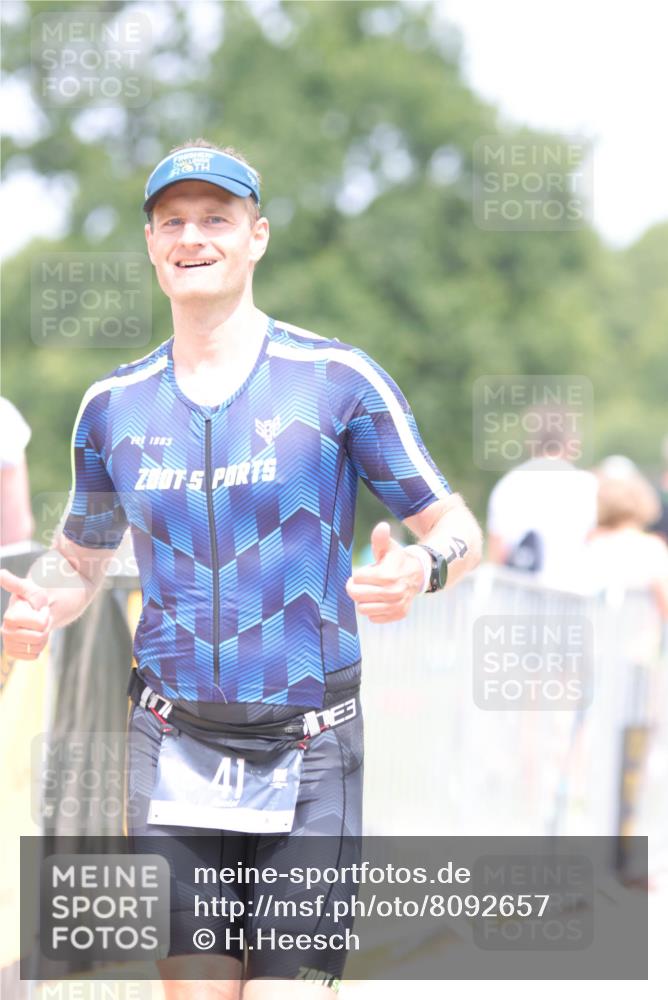 22.06.2025 - Viking Triathlon H.Heesch http://msf.ph/oto/8092657 22.06.2025 15:16:33 Laufen 41, 390 meine-sportfotos.de