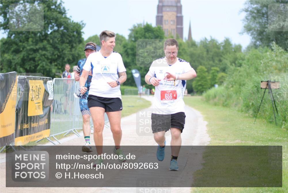 22.06.2025 - Viking Triathlon H.Heesch http://msf.ph/oto/8092663 22.06.2025 17:04:28 Laufen 466, 656 meine-sportfotos.de