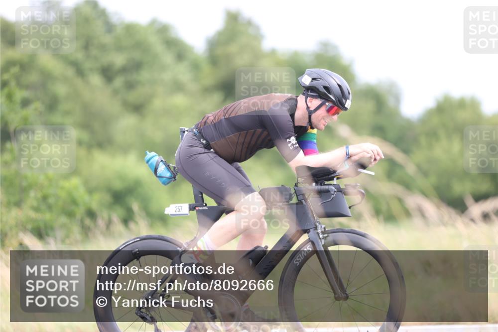 22.06.2025 - Viking Triathlon Yannick Fuchs http://msf.ph/oto/8092666 22.06.2025 13:35:41 Radfahren 257 meine-sportfotos.de