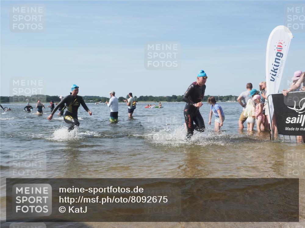 22.06.2025 - Viking Triathlon KatJ http://msf.ph/oto/8092675 22.06.2025 10:28:53 Schwimmen 12, 15, 152, 258, 301, 368, 384, 414, 443, 604, 628 meine-sportfotos.de