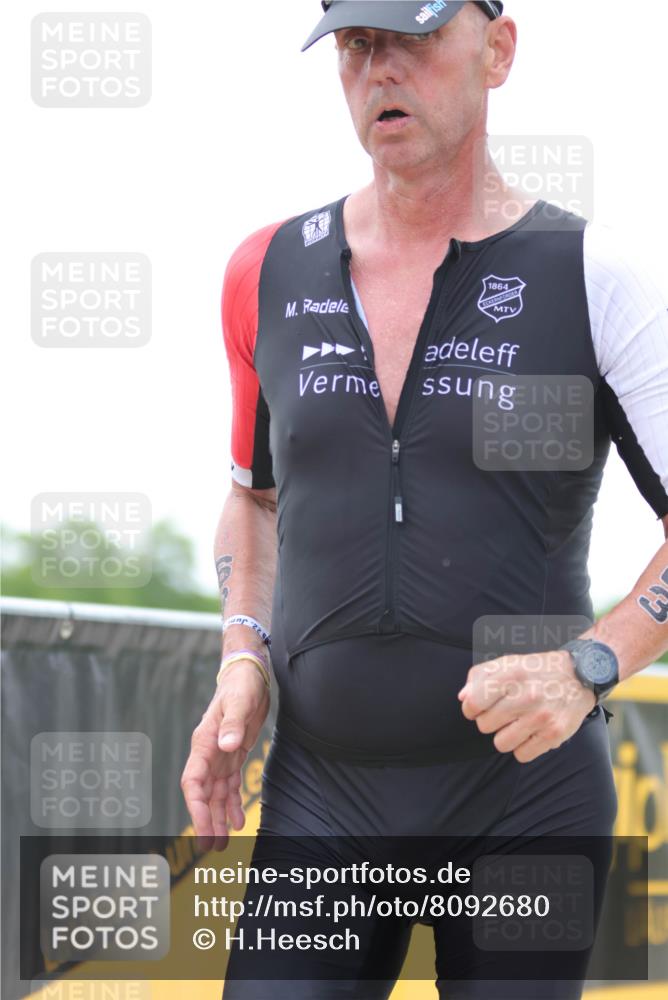 22.06.2025 - Viking Triathlon H.Heesch http://msf.ph/oto/8092680 22.06.2025 16:03:28 Laufen 63 meine-sportfotos.de
