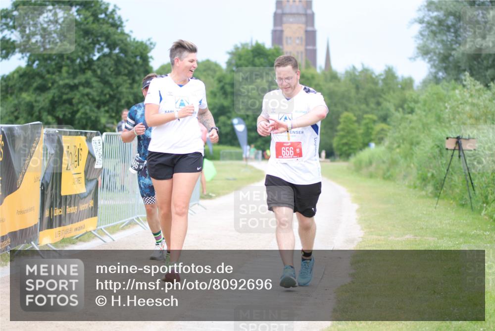 22.06.2025 - Viking Triathlon H.Heesch http://msf.ph/oto/8092696 22.06.2025 17:04:28 Laufen 466, 656 meine-sportfotos.de