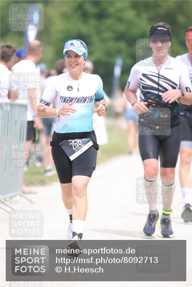 22.06.2025 - Viking Triathlon H.Heesch http://msf.ph/oto/8092713 22.06.2025 15:16:41 Laufen 55, 256, 290, 390, 484 meine-sportfotos.de