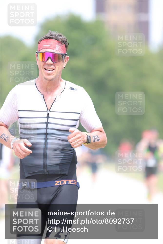 22.06.2025 - Viking Triathlon H.Heesch http://msf.ph/oto/8092737 22.06.2025 15:16:45 Laufen 55, 256, 290, 390, 484 meine-sportfotos.de