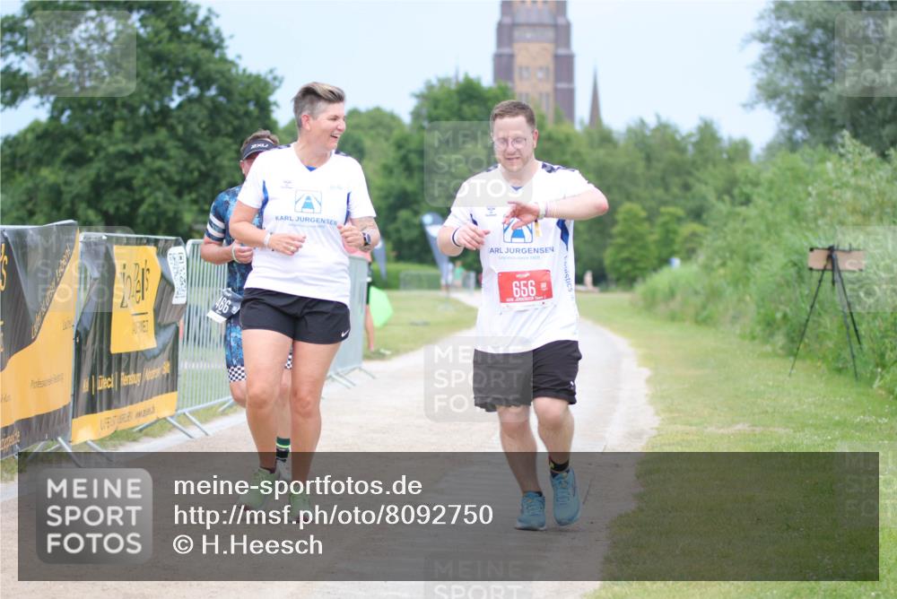22.06.2025 - Viking Triathlon H.Heesch http://msf.ph/oto/8092750 22.06.2025 17:04:28 Laufen 466, 656 meine-sportfotos.de