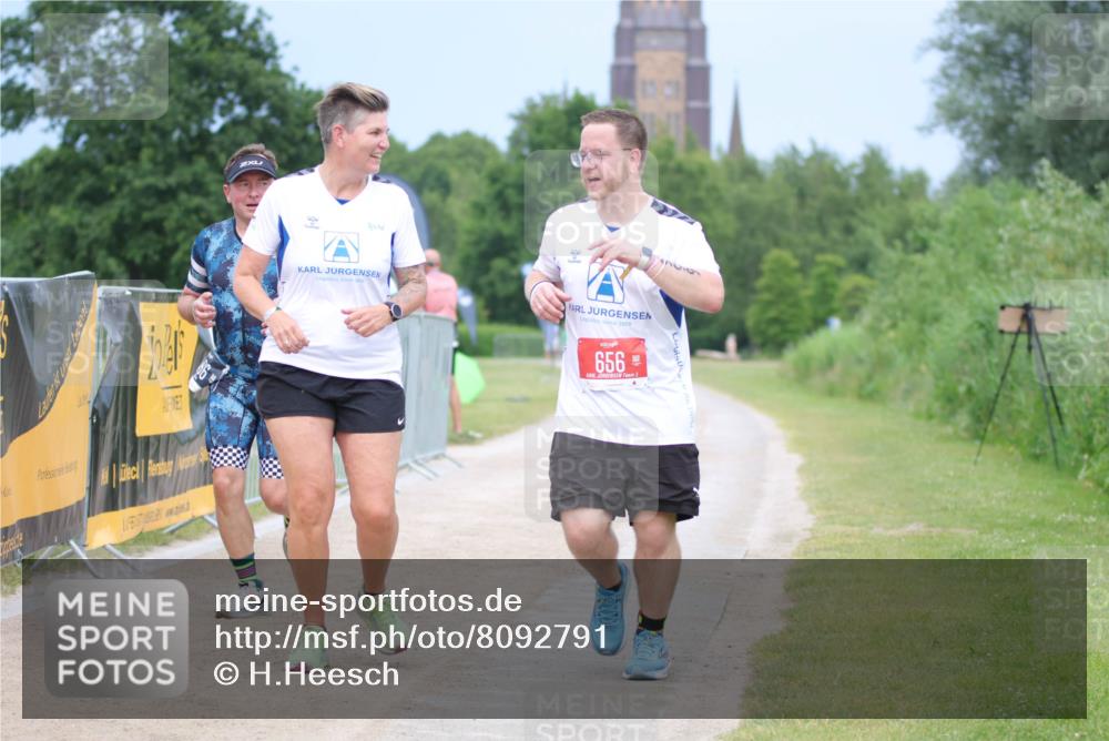 22.06.2025 - Viking Triathlon H.Heesch http://msf.ph/oto/8092791 22.06.2025 17:04:29 Laufen 466, 656 meine-sportfotos.de