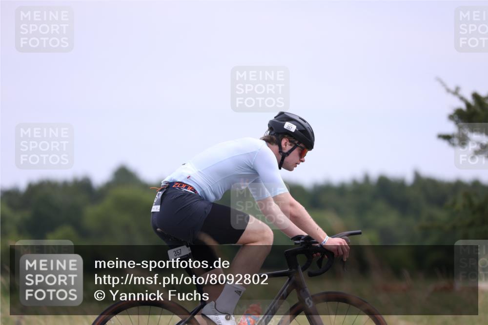 22.06.2025 - Viking Triathlon Yannick Fuchs http://msf.ph/oto/8092802 22.06.2025 13:35:57 Radfahren 357 meine-sportfotos.de