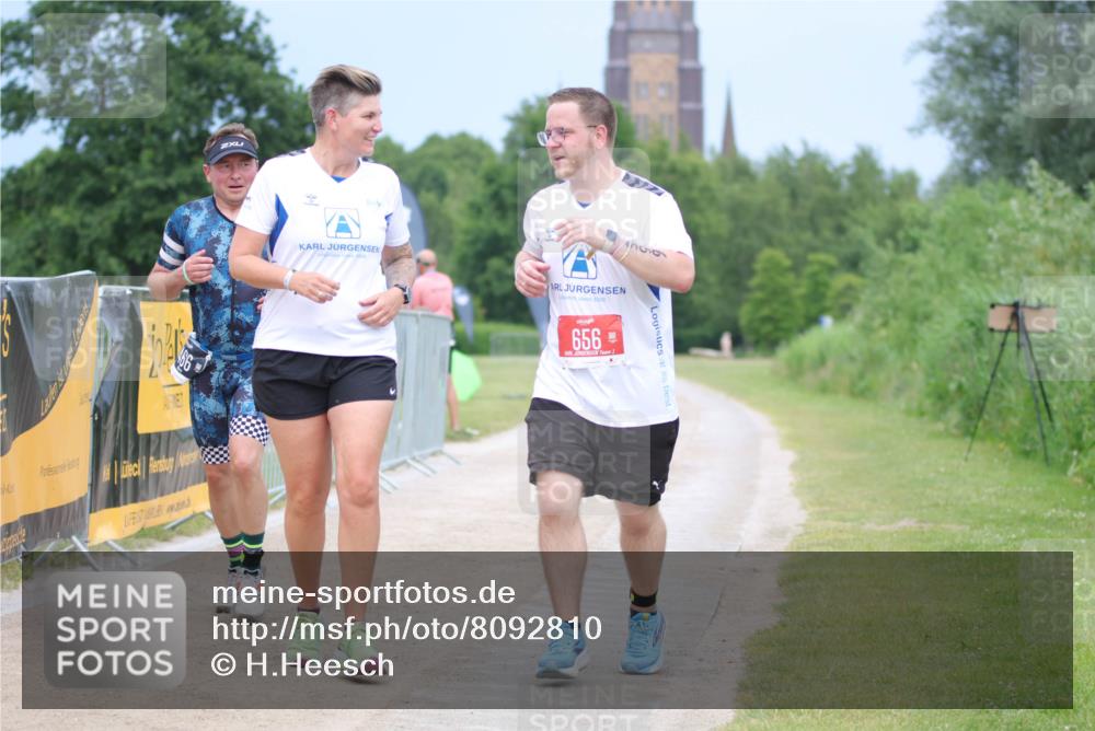 22.06.2025 - Viking Triathlon H.Heesch http://msf.ph/oto/8092810 22.06.2025 17:04:29 Laufen 466, 656 meine-sportfotos.de