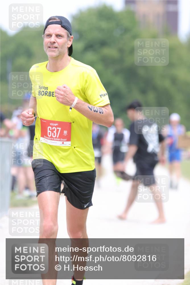 22.06.2025 - Viking Triathlon H.Heesch http://msf.ph/oto/8092816 22.06.2025 15:17:21 Laufen 637 meine-sportfotos.de
