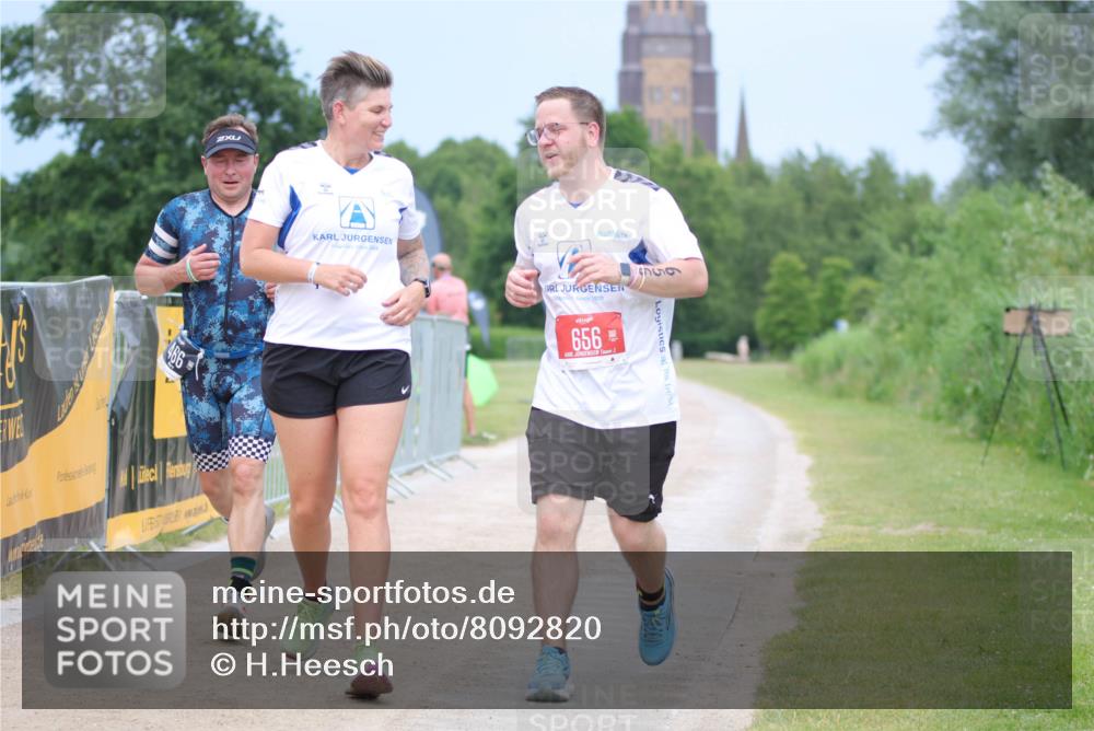 22.06.2025 - Viking Triathlon H.Heesch http://msf.ph/oto/8092820 22.06.2025 17:04:29 Laufen 466, 656 meine-sportfotos.de