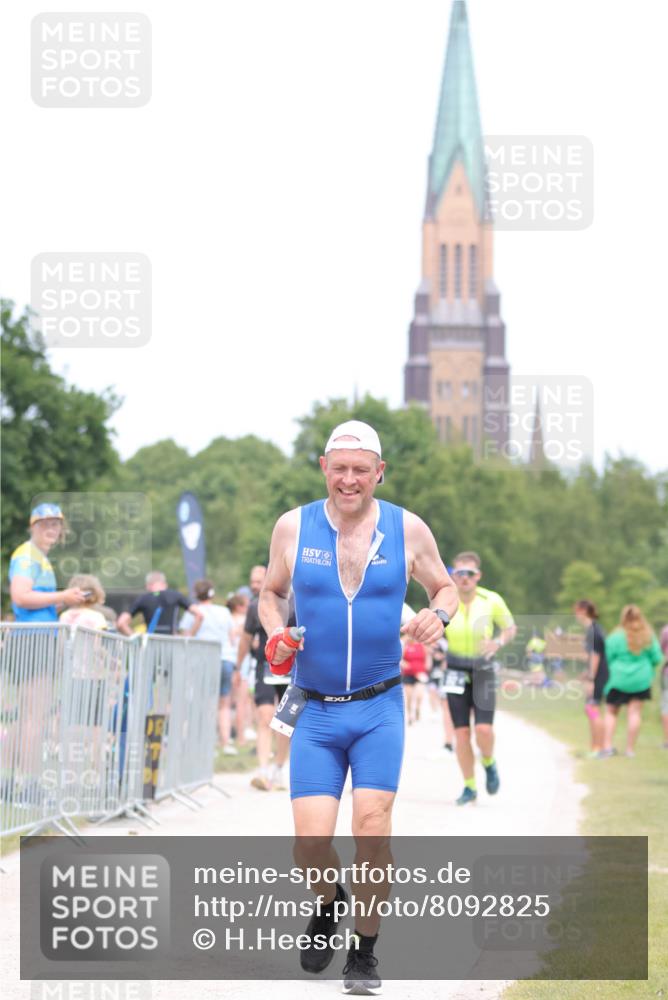 22.06.2025 - Viking Triathlon H.Heesch http://msf.ph/oto/8092825 22.06.2025 15:17:36 Laufen 109, 312 meine-sportfotos.de