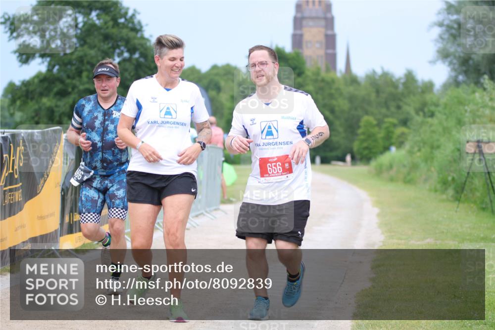 22.06.2025 - Viking Triathlon H.Heesch http://msf.ph/oto/8092839 22.06.2025 17:04:29 Laufen 466, 656 meine-sportfotos.de