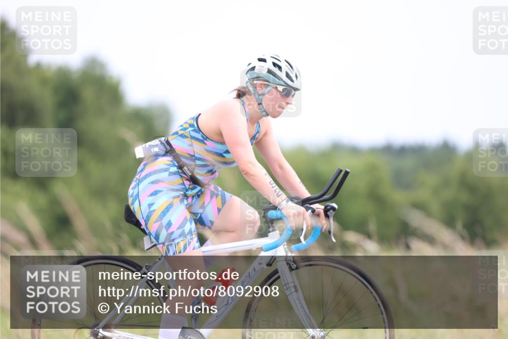 22.06.2025 - Viking Triathlon Yannick Fuchs http://msf.ph/oto/8092908 22.06.2025 13:36:08 Radfahren 192, 477 meine-sportfotos.de