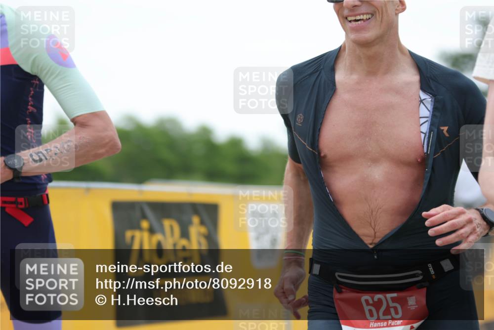 22.06.2025 - Viking Triathlon H.Heesch http://msf.ph/oto/8092918 22.06.2025 16:04:00 Laufen 55, 453, 625 meine-sportfotos.de