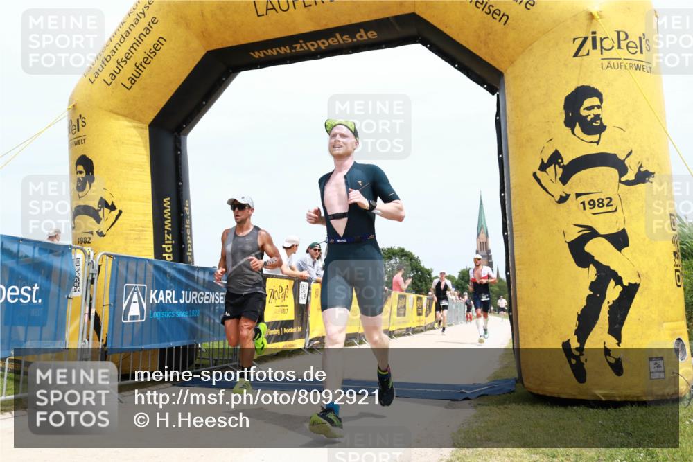22.06.2025 - Viking Triathlon H.Heesch http://msf.ph/oto/8092921 22.06.2025 13:53:16 Laufen 122, 550, 662 meine-sportfotos.de