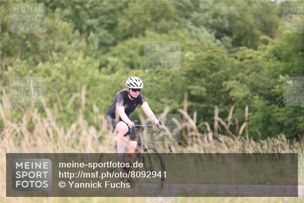 22.06.2025 - Viking Triathlon Yannick Fuchs http://msf.ph/oto/8092941 22.06.2025 13:37:31 Radfahren 637 meine-sportfotos.de